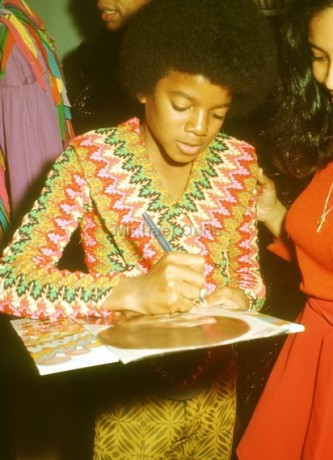 michael-jackson-22317.jpg